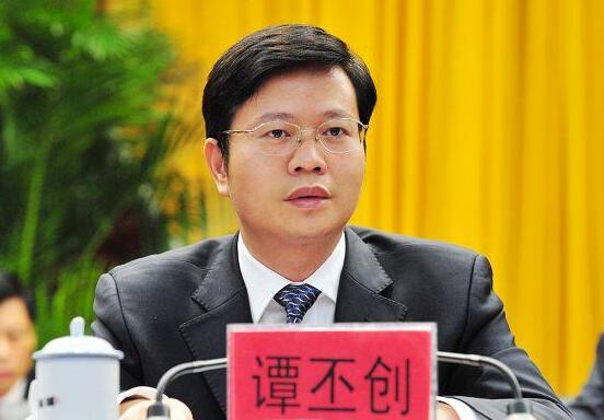譚丕創(chuàng)簡歷：廣西自治區(qū)政府副主席、柳州市委書記譚丕創(chuàng)，曾任防城港市委書記，欽州市委副書記、市長