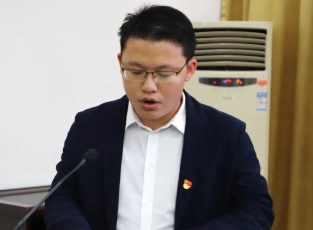 王少平簡歷：貴港市港南區(qū)委常委、統(tǒng)戰(zhàn)部部長、副區(qū)長王少平，曾任貴港市商務(wù)局副局長（90后副處級）