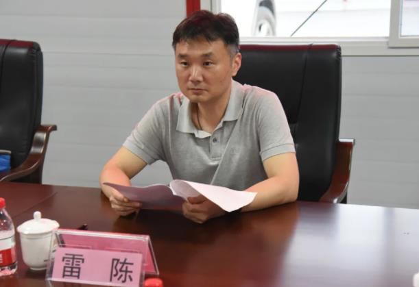 雷陳簡歷：北海市副市長雷陳，曾任龍勝縣委書記，秀峰區(qū)委書記、區(qū)長，永福縣委副書記、副縣長