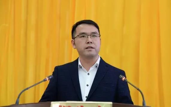 葉繼揚簡歷：河池產(chǎn)投集團總經(jīng)理葉繼揚接受審查調(diào)查，曾任河池巴馬投資集團總經(jīng)理